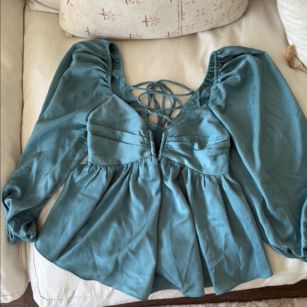 Mustard Seed Blue Puff Sleeve Ruched Blouse